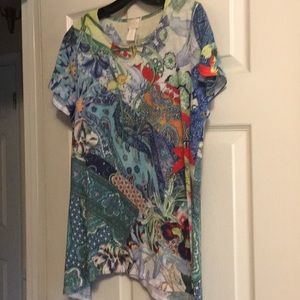 🏖Chico’s multi colored tee